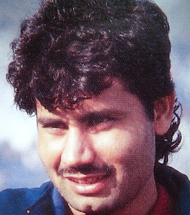 Zahid Fazal was right handed Pakistani batsman, who born on November 10, 1973 at Sialkot. He played 9 Test and 19 ODI’s between 1990 to 1995.