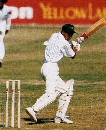 Hasan Raza batting on debut when it was claimed he was 14 