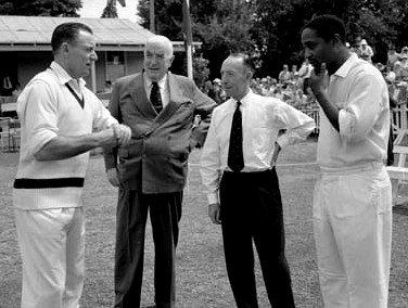  Image of former Australian prime minister Sir Robert Menzies, former Australian cricketers Ray Lindwall and Lindsay Hassett, and former West Indies cricketer Sir Frank Worrell, taken in Canberra in 1961. Courtesy of the National Archive of Australia