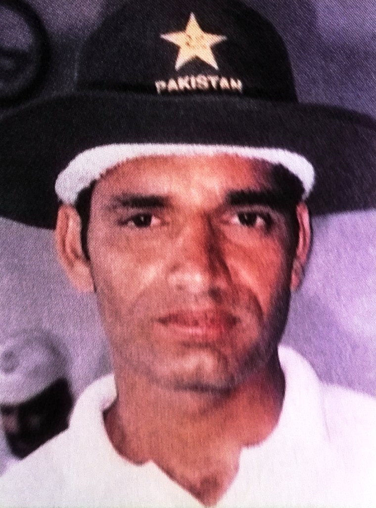 Ijaz Ahmed Junior is a former Pakistan middle order batsman. He appeared in two tests matches and two ODI’s for Pakistan in 1995-96. 