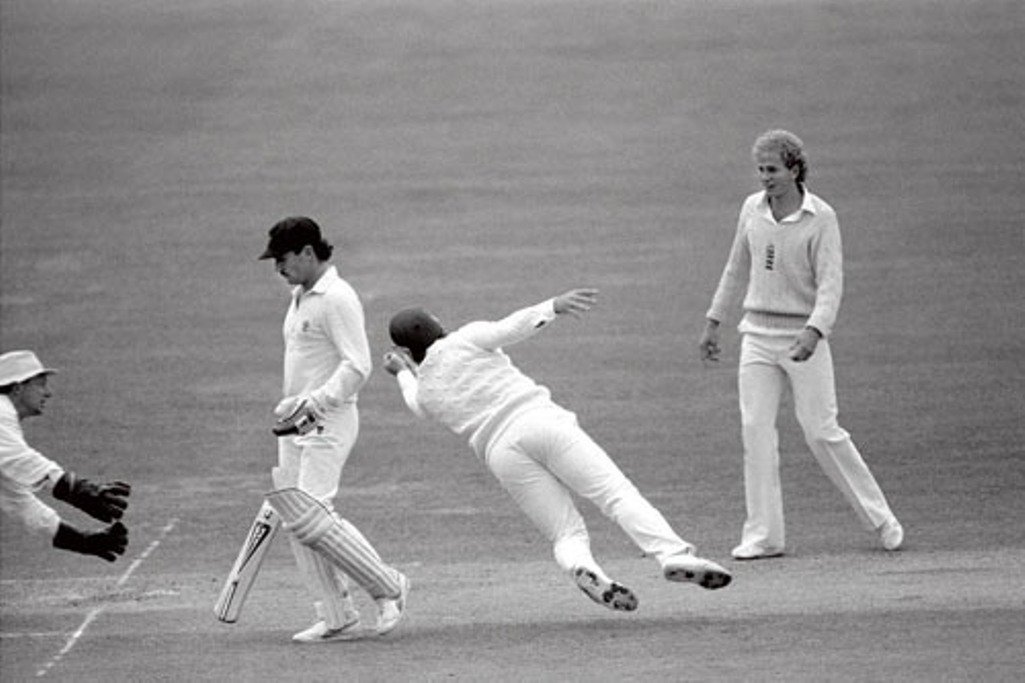 Allan Border thinks he is caught by Mike Gatting off Phil Edmonds, but Gatting fails to control the catch.