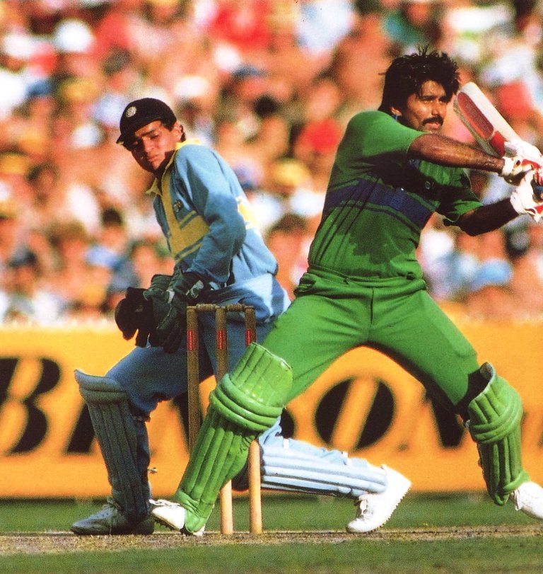 Javed Miandad in Action - India vs Pakistan - World Championship of Cricket Final 1984-85