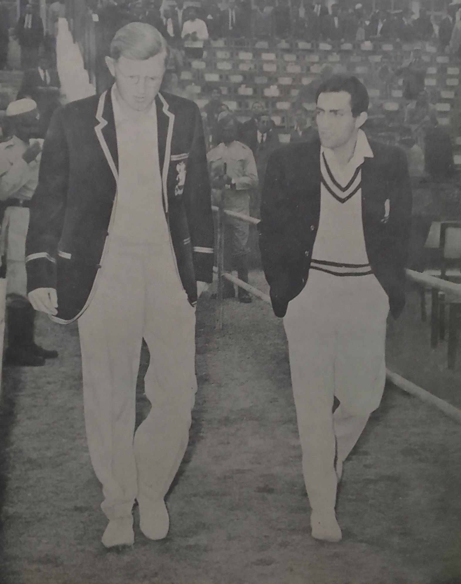 Mike Smith and Tiger Pataudi head out for the toss on the first day of Delhi Test Feb 1964