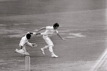 Sunil Gavaskar and John Snow collided at Lords in 1971