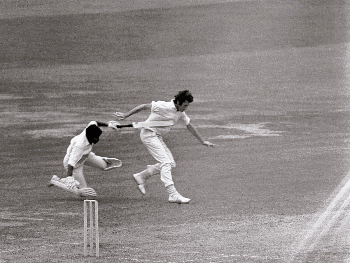 Sunil Gavaskar and John Snow collided at Lords in 1971