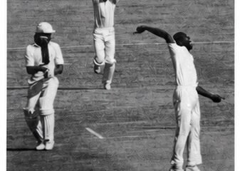 Malcom Marshall bowling to Mohsin Khan 1986