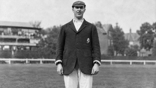 Alonzo Drake was born in Parkgate, near Rotherham, on 16 April 1884.